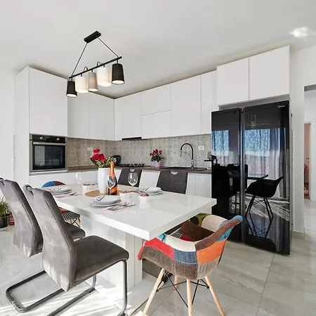 Apartment Tinel Trogir